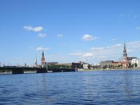 Schifffahrt auf der Daugava - Silhouette Riga