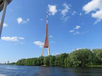 Schifffahrt auf der Daugava - Fernsehturm Riga