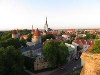 Blick auf das abendliche Tallinn