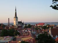 Blick auf das abendliche Tallinn
