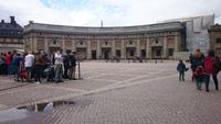 Vor der Wachablösung im Schloss in Stockholm