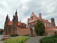 Vilnius-das Ensemble der Annen-und Bernhardiner-Kirchen