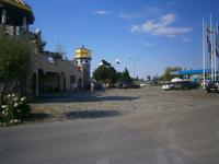 Staad in der Schweiz, Hundertwasser-Markthalle am Flughafen 