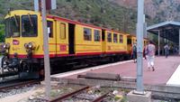 Lokomotive Gelber Zug