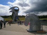 Falkirk Wheel mit Kelpie Nachbildung