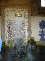 Krone auf dem Wasser im Park von Arundel