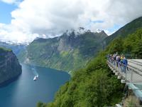 095. Blick vom Adlerkehren auf den Geirangerfjord, Norwegen, AIDAvita