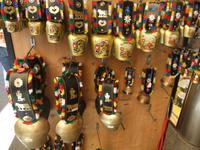 Kuhglocken gibt es hier in allen Größen