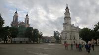 Jesuitenkirche und Rathaus in Kaunas 