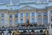 Der Große Palast im Peterhof