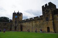 Der Innenhof von Alnwick Castle