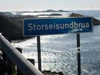 eine von acht Brücken an der Atlantikstrasse