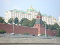 Moskau: Kreml von der Moskva aus