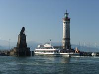 Mit einem Blick auf die Hafeneinfahrt in Lindau endet unsere Reise