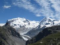 365 Fahrt zurück vom Kleinen Matterhorn - Blick zur Monte Rosa Gruppe