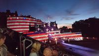 Edinburgh Castle in amerikanischen Flaggenfarben