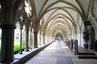 Im Kreuzgang der Kathedrale von Salisbury