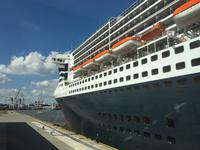 Queen Mary 2 am Terminal Steinwerder