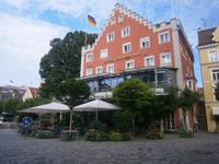 Ein Hotel am Hafen