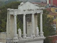 Ueberreste des roemischen Amphitheaters