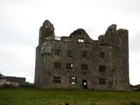   Leamaneh Castle