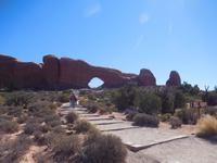 Spaziergang zu den Felslöchern - Arches Nationalpark