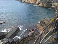 Lord Byron, ein engl. Poet, schwamm von hier über den Golf nach Lerici. Gedenktafel dafür.