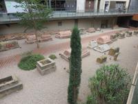 Barcelona - Stadtrundfahrt - antike Gräber