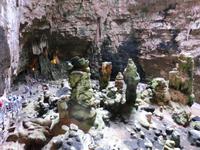 Höhle 100m breit / 50m lang