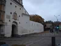 Vilnius: Stadtmauer mit Tor der Morgenröte