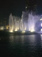 Wasserspiele vor dem Burj Khalifa