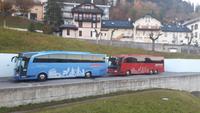 unsere zwei Reisebusse ...