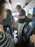 Rum im Bus
