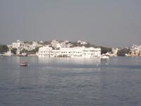 Blick zum Seepalast von Udaipur