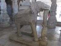 Jain-Tempel von Ranakpur, Details im Inneren