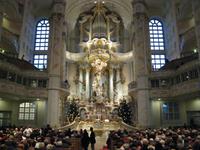 Frauenkirche im Wintersonnenlicht