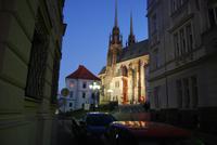 St. Peter und Paul Kathedrale am Abend