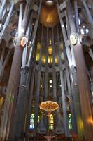 Im Inneren der Sagrada Família