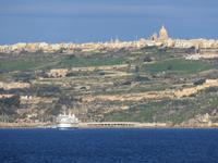 Die andere Fähre kommt uns entgegen.