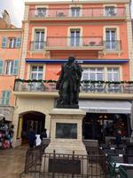 Statue von Bailli de Suffren 