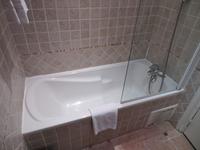 010- Das Bad im Hotel Le Grimaldi