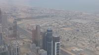 Blick vom Burj Khalifa auf Shaikh Zayed Road und Kanal