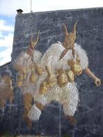 Tag 5 - 4 - Murales in Tinnura (1)