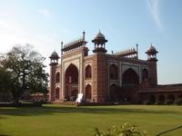 Im Gelände des Taj Mahal in Agra