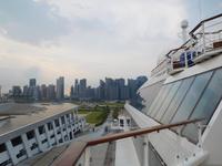 Skyline von Singapur von Deck der Mein Schiff 1
