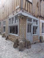 Dafür ist Le Mans bekannt: Häuser mit Ecksäulen