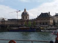 Le Institute de France von der Seine aus
