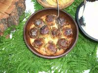 Mittagessen im Ethnodorf Sirogojno