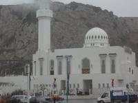 zwischen den Tropfen erkennt man die Moschee beim Europapunkt in Gibraltar