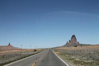 Weiterfahrt zum Monument Vally N.P.